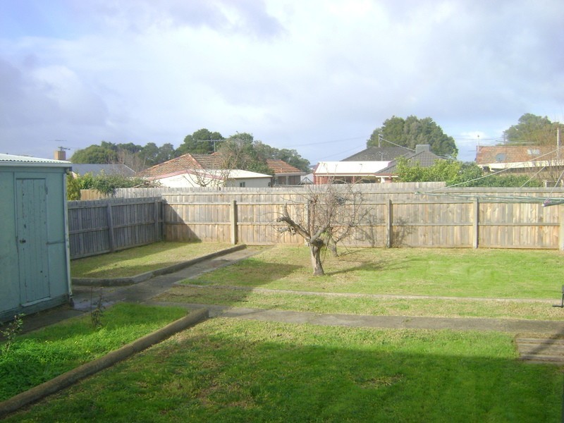 22 Prospect Avenue, Belmont VIC 3216