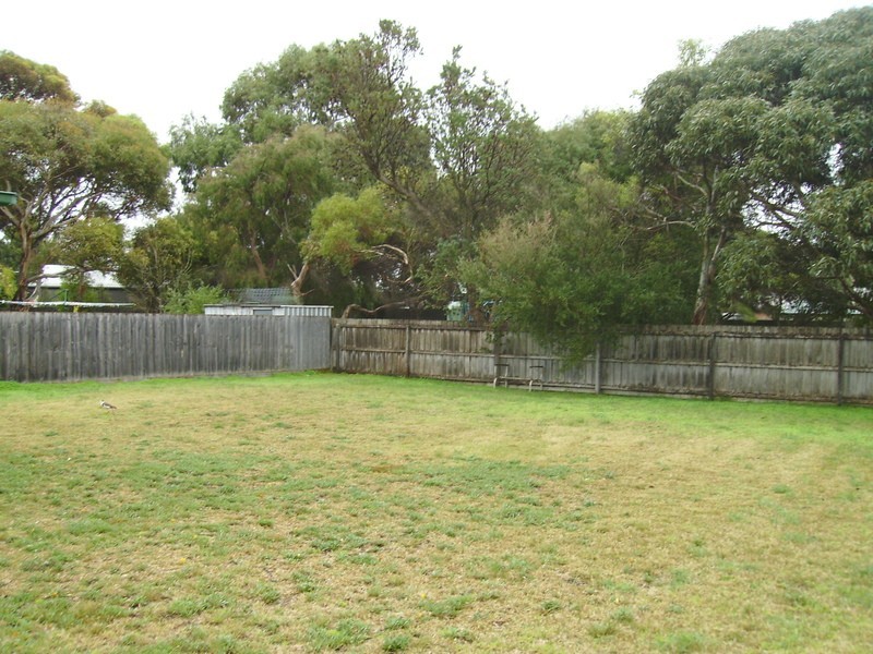 8 Robertson  Court, Point Lonsdale VIC 3225