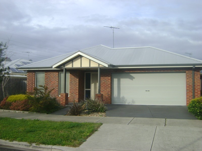 4 McSal  Street, Lovely Banks VIC 3221