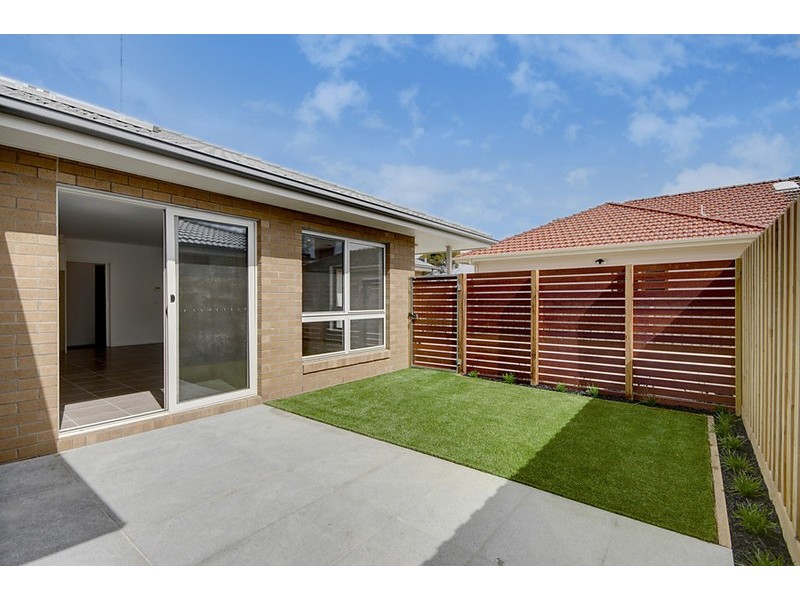 2/6 McNeill Avenue, East Geelong VIC 3219
