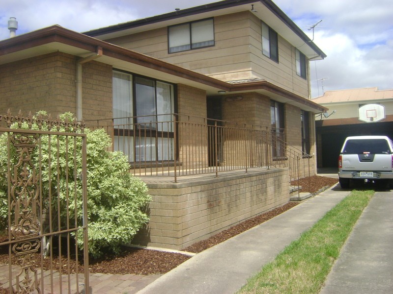 61 Torquay Road, Grovedale VIC 3216