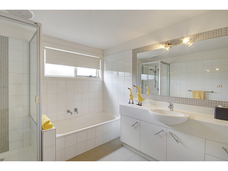 1/78 Nicholas Street, Newtown VIC 3220