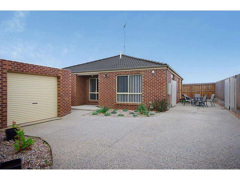 2/22 Tracken Terrace, Grovedale VIC 3216