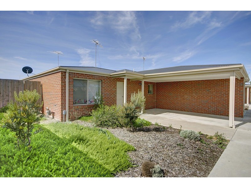 4/7 Isabella Street, Grovedale VIC 3216