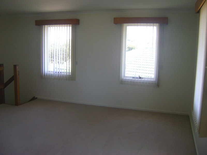 31 Bieske Road, Grovedale VIC 3216