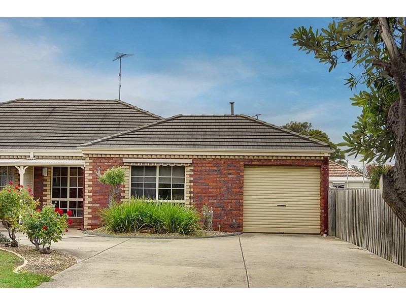 2/10-12 Carrington Street, Thomson VIC 3219