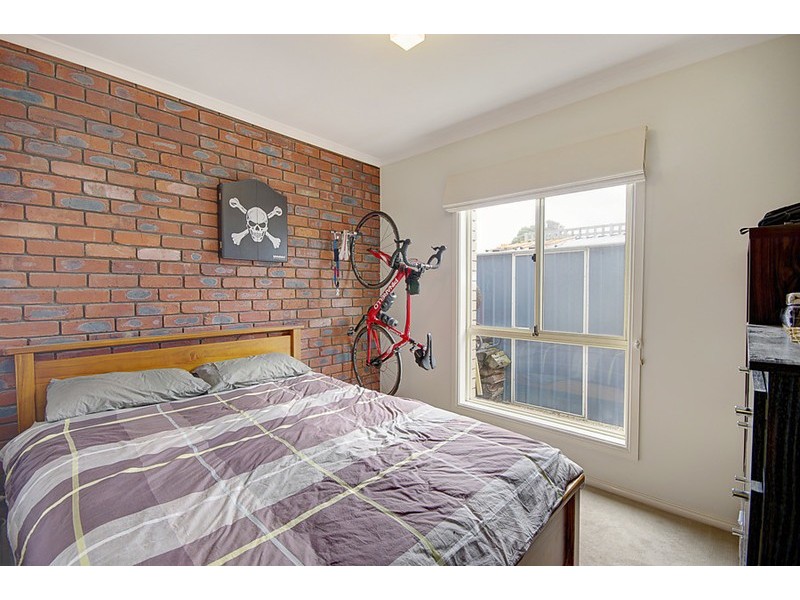 2/10-12 Carrington Street, Thomson VIC 3219