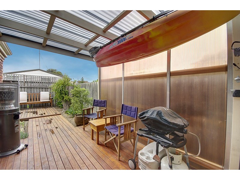 2/10-12 Carrington Street, Thomson VIC 3219