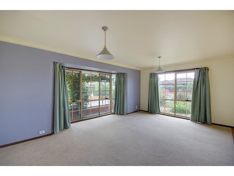 9 Ellstone Avenue, St Albans Park VIC 3219