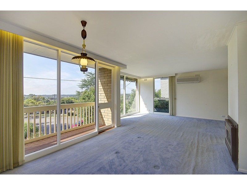 56  Reigate Road, Highton VIC 3216