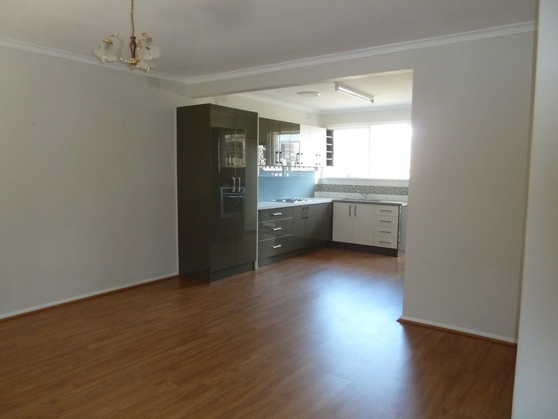 4/2 Edinburgh Avenue, Herne Hill VIC 3218