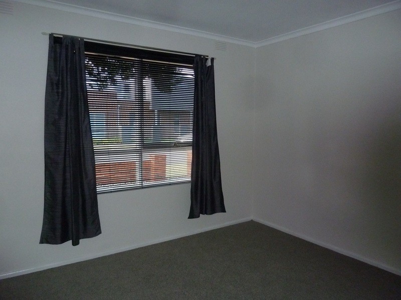 4/2 Edinburgh Avenue, Herne Hill VIC 3218