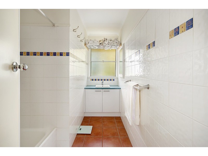 1 Azalea Court, Newcomb VIC 3219