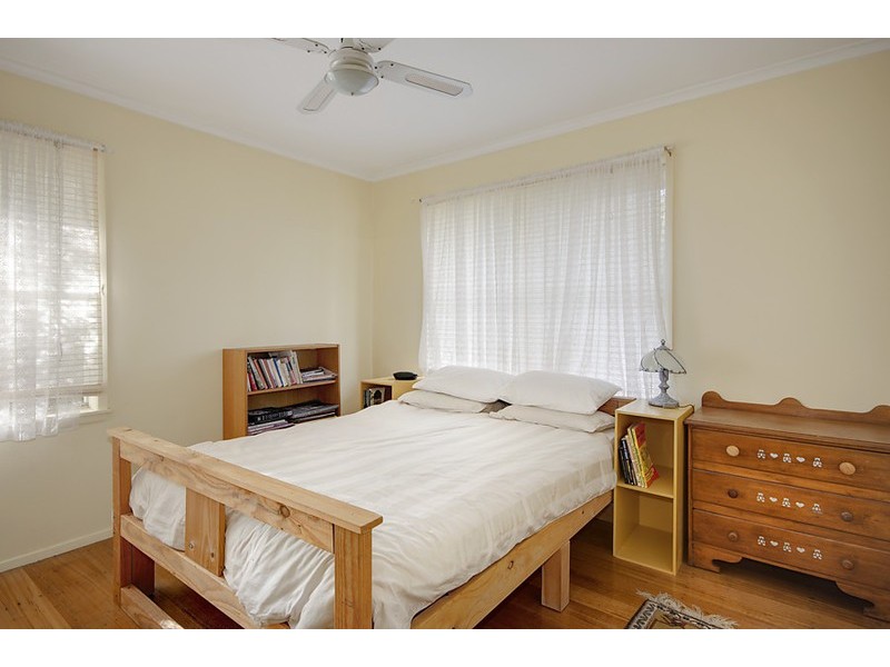 1 Azalea Court, Newcomb VIC 3219