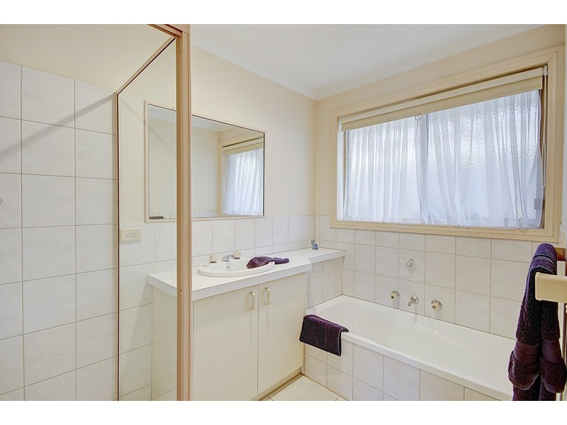2/84 Forest Road, Lara VIC 3212