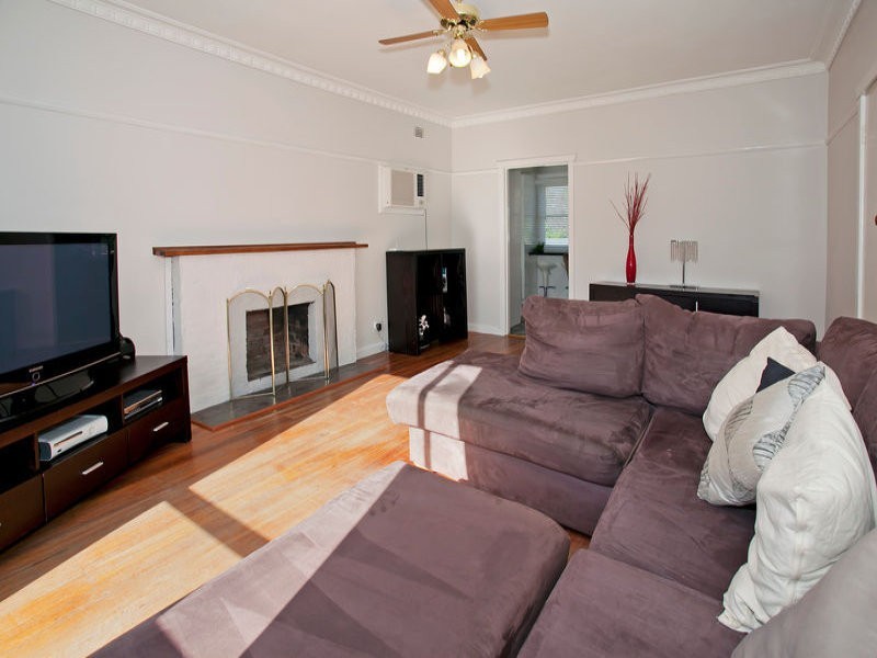 1 Laura Avenue, Belmont VIC 3216