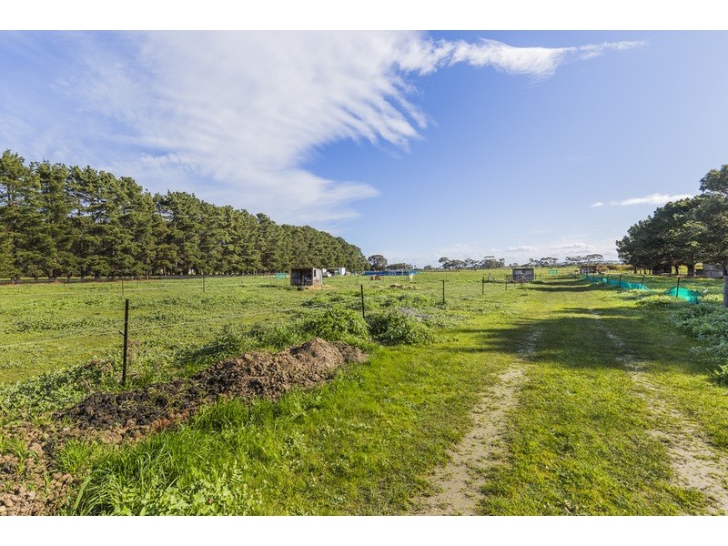 62-70 Moreland Road, St Leonards VIC 3223