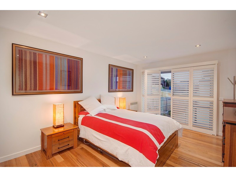 2/11-12 Ande Court, Highton VIC 3216