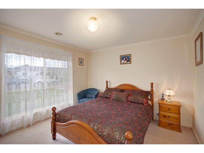 32 Langer Drive, St Albans Park VIC 3219