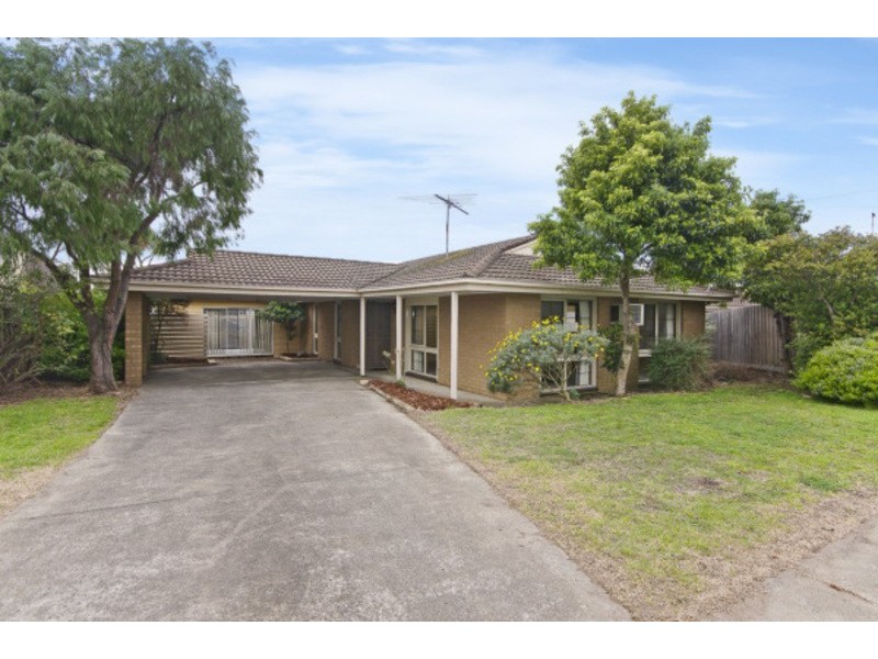 8 Stratford Court, Grovedale VIC 3216