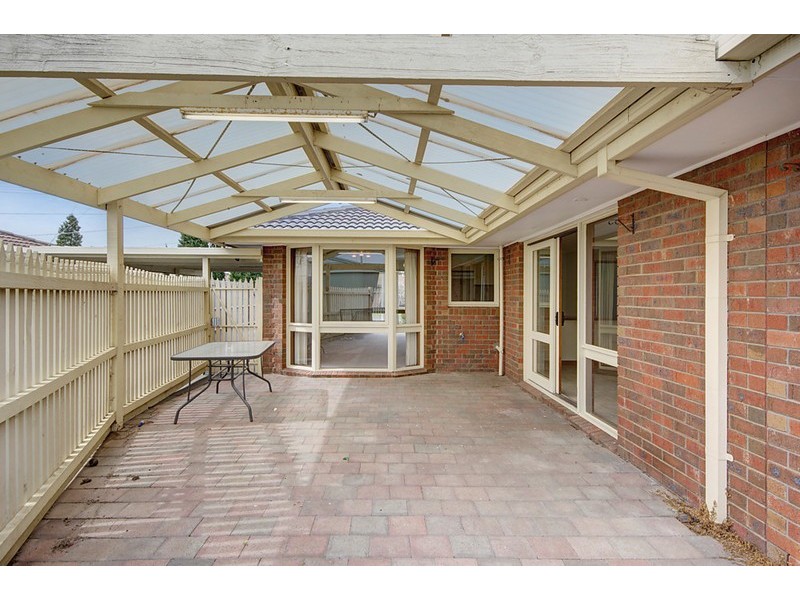 10 Grange Court, Corio VIC 3214
