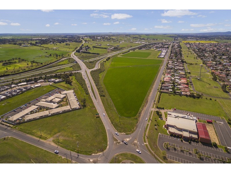 7 Matthews Road, Lovely Banks VIC 3221