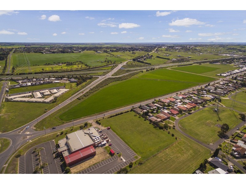 7 Matthews Road, Lovely Banks VIC 3221