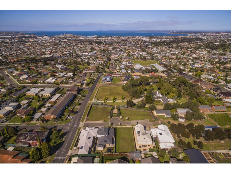 34-36 Glengate Street, Hamlyn Heights VIC 3215