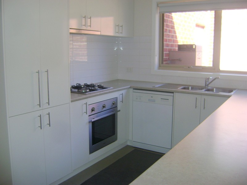 4 Clarendon Street, Newtown VIC 3220