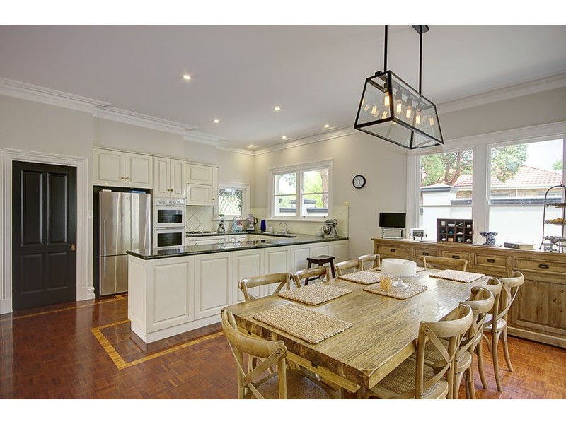 21 Strachan Avenue, Manifold Heights VIC 3218