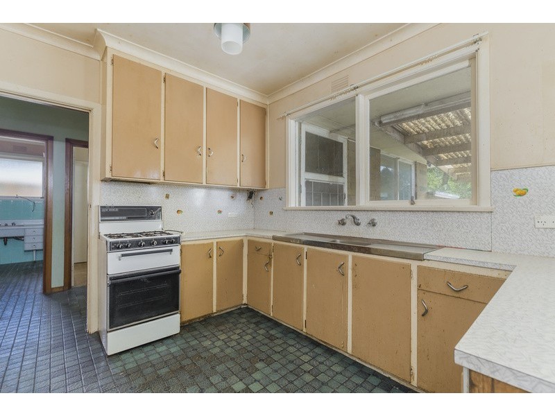 9 Charles Street, Newcomb VIC 3219