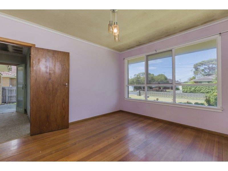 9 Charles Street, Newcomb VIC 3219