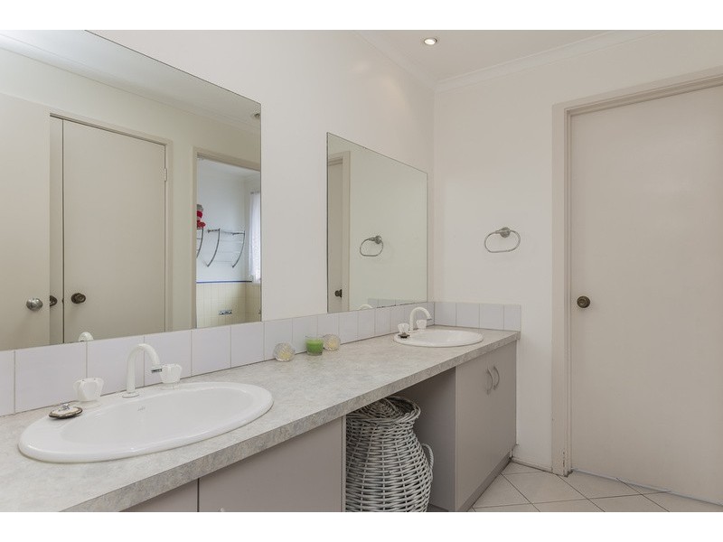 5 Tyrrell Close, Corio VIC 3214