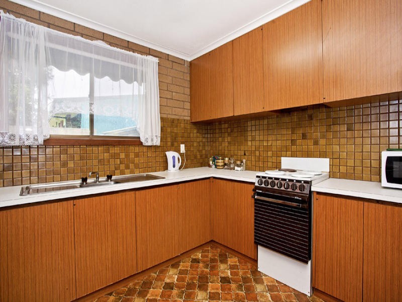 2/14 Fiona Avenue, Corio VIC 3214