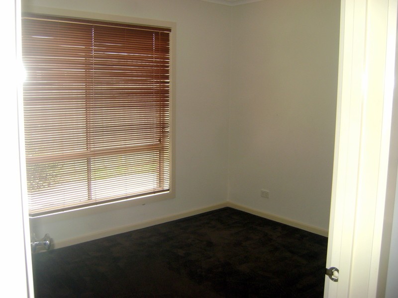 2/166 Barwarre Road, Grovedale VIC 3216