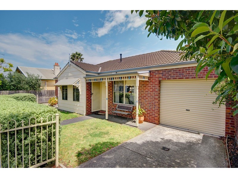 1/2 Corio Street, Belmont VIC 3216