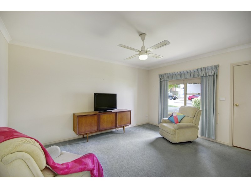 1/2 Corio Street, Belmont VIC 3216