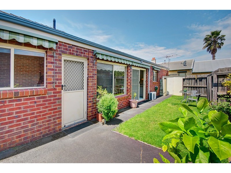 1/2 Corio Street, Belmont VIC 3216
