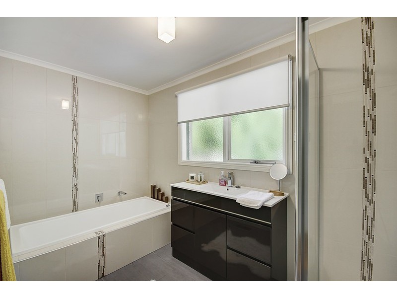 44 The Court, Leopold VIC 3224