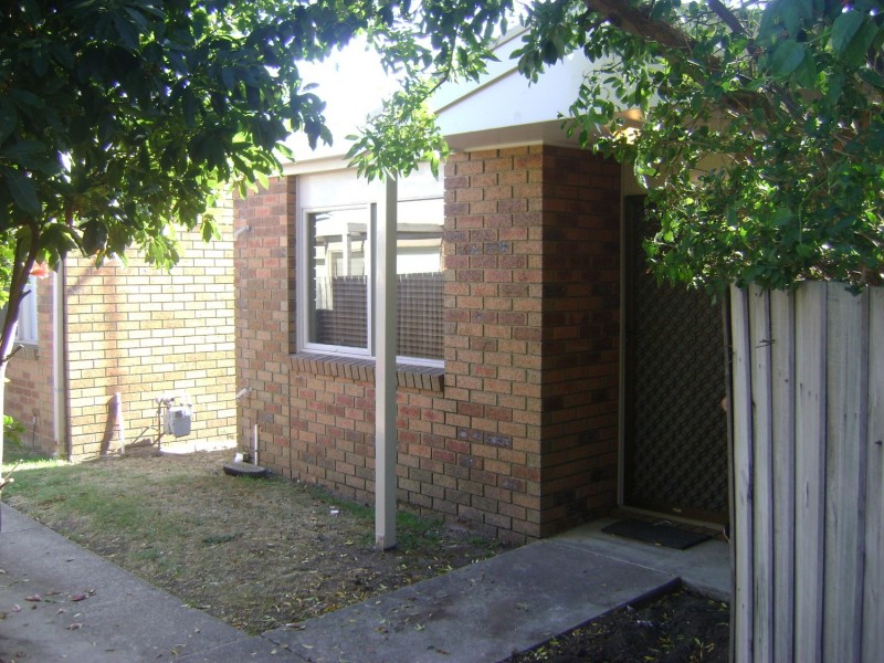 3/45 Ormond Road, East Geelong VIC 3219