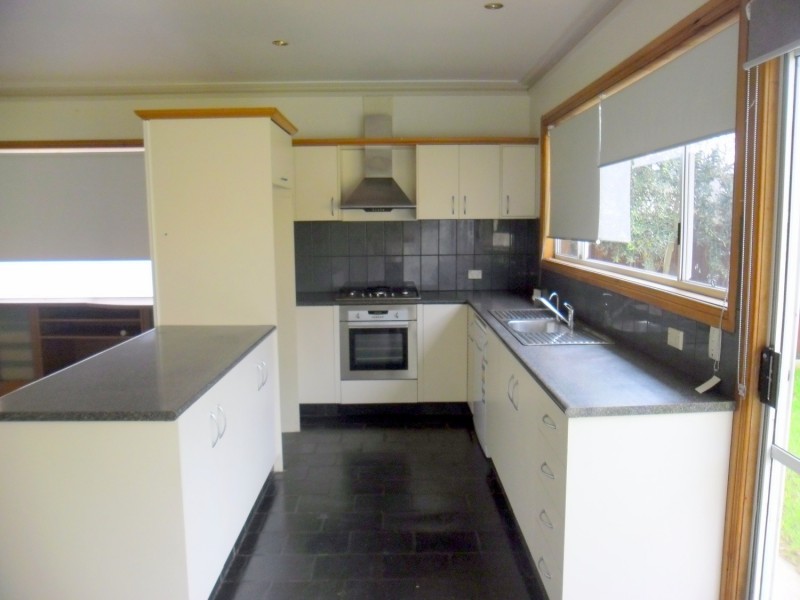 378 Pakington Street, Newtown VIC 3220