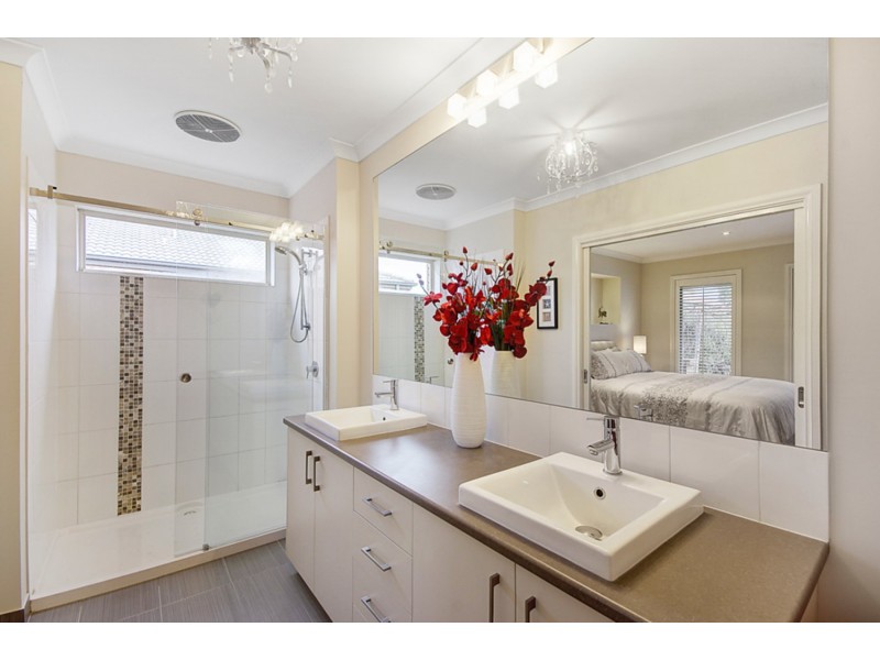 29  Hoddle Drive, Leopold VIC 3224