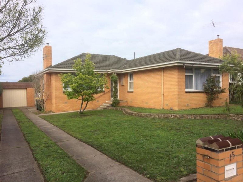 15 Strickland Avenue, Highton VIC 3216