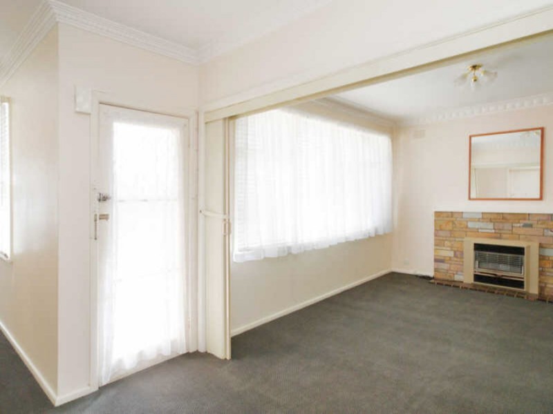 15 Strickland Avenue, Highton VIC 3216