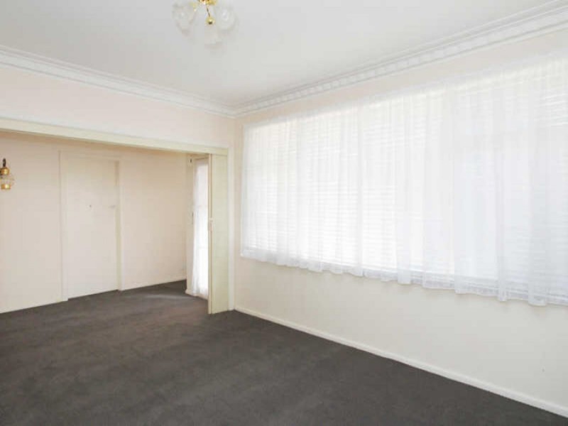 15 Strickland Avenue, Highton VIC 3216