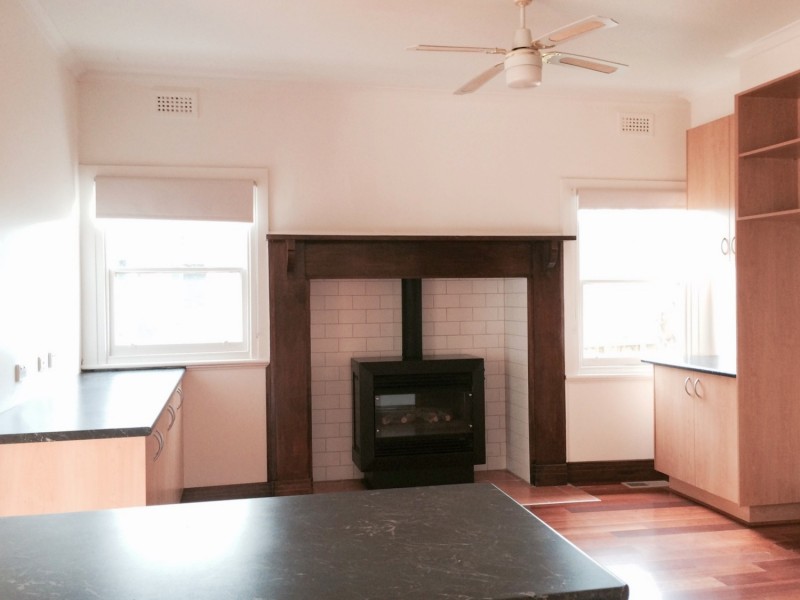 25 Belfast Street, Newtown VIC 3220