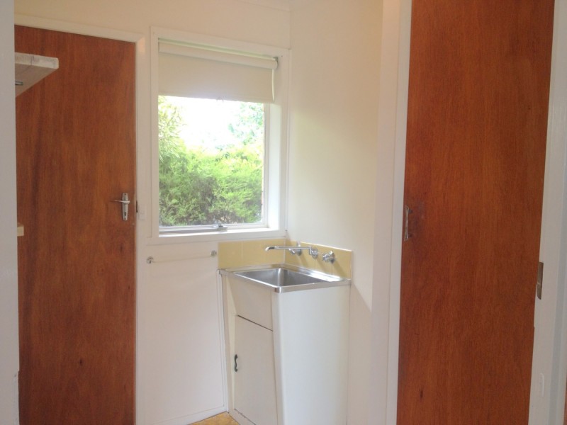 2/9 Elliott Avenue, Highton VIC 3216