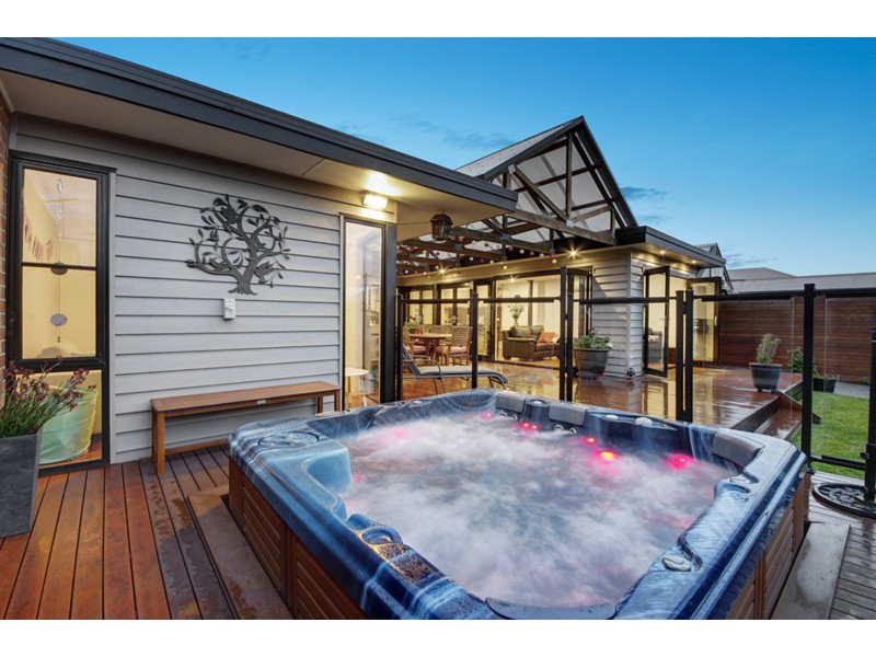 98 Clarence Street, Geelong West VIC 3218