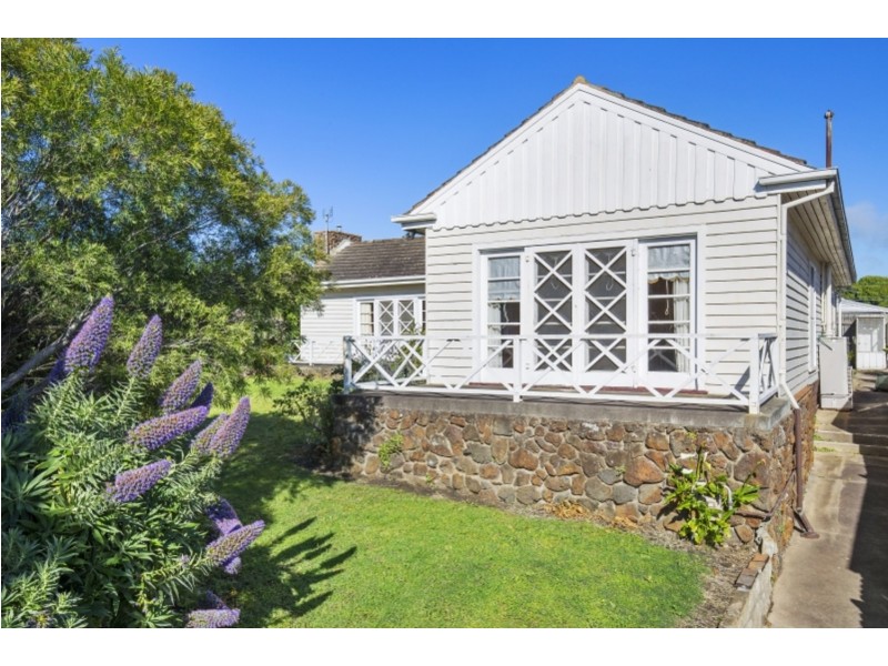 2 Hawthorn Avenue, Belmont VIC 3216