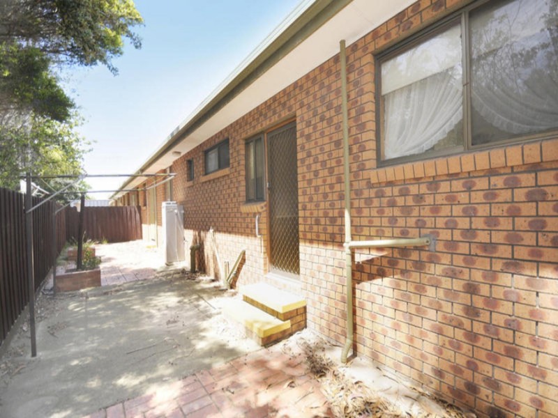 1/17 Clarke Avenue, Belmont VIC 3216